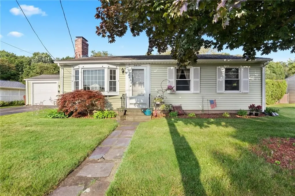 41 Halsey Road Woonsocket RI 02895