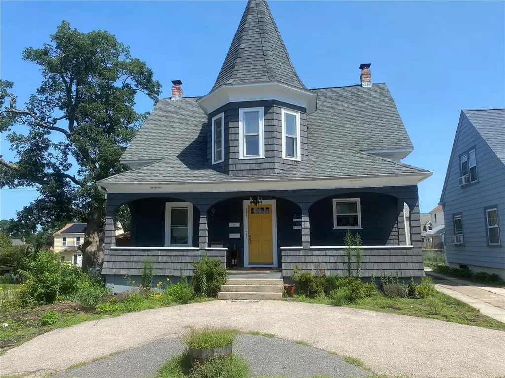 115 Blackamore Avenue Cranston RI 02910