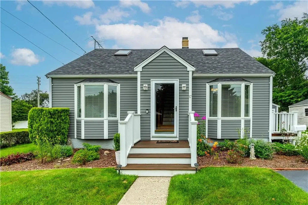 17 King Road Middletown RI 02842