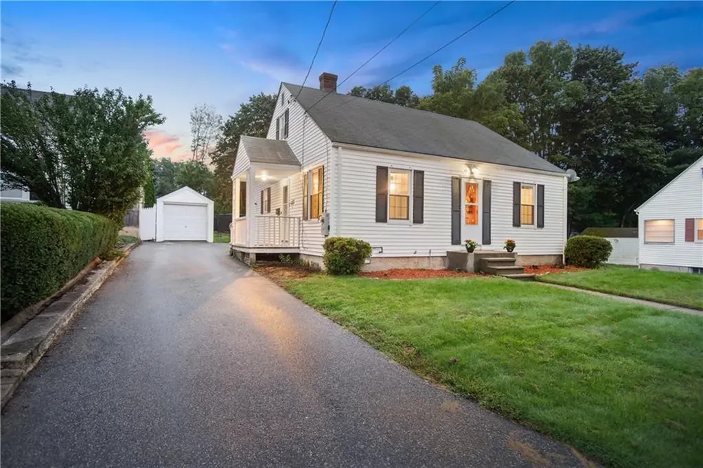 12 Warren Avenue Cumberland RI 02864