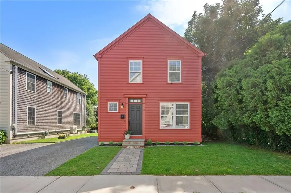 68 Burnside Avenue Newport RI 02840