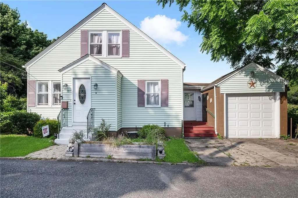 10 Hemlock Drive Johnston RI 02919