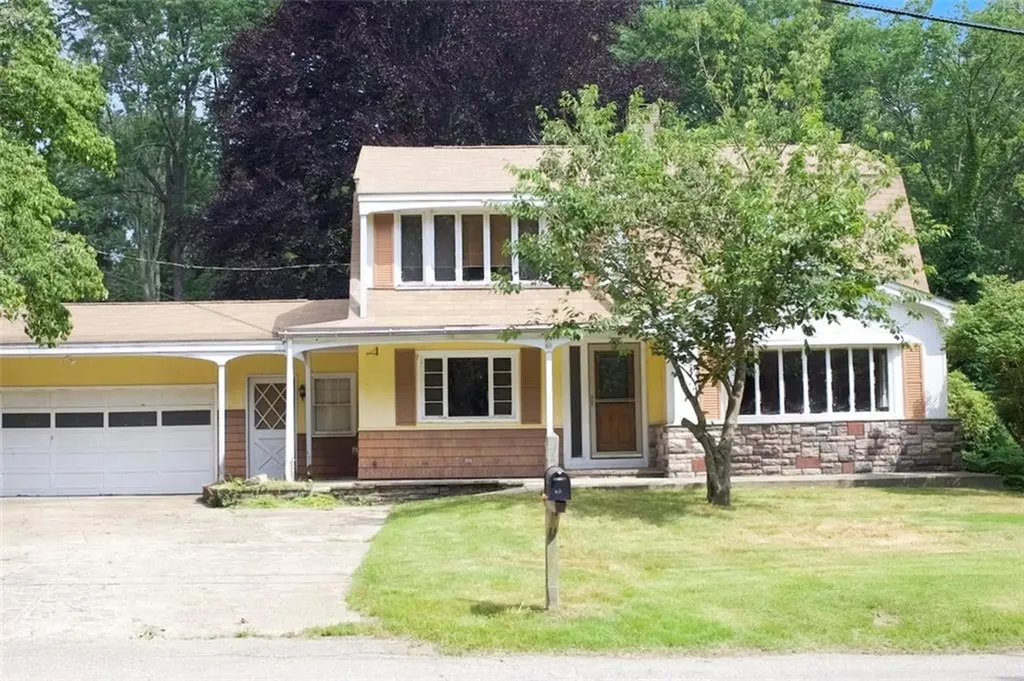 62 Belfield Drive Johnston RI 02919