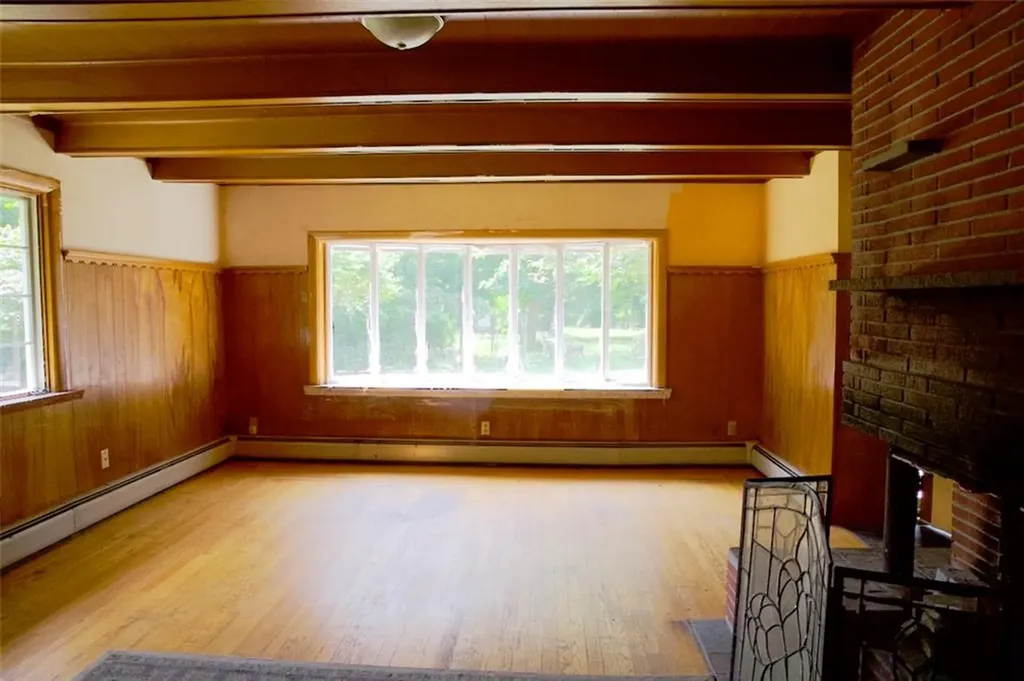 62 Belfield Drive Johnston RI 02919