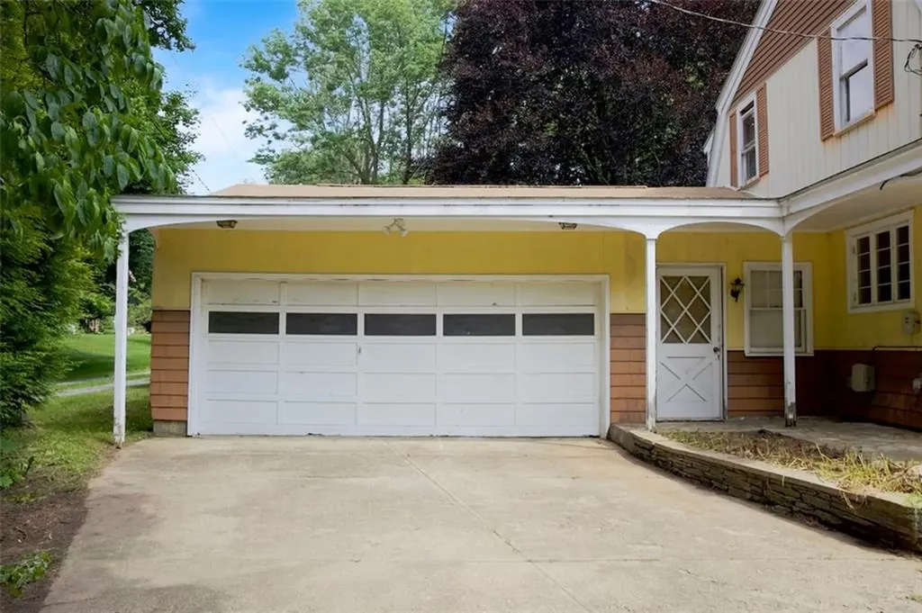 62 Belfield Drive Johnston RI 02919