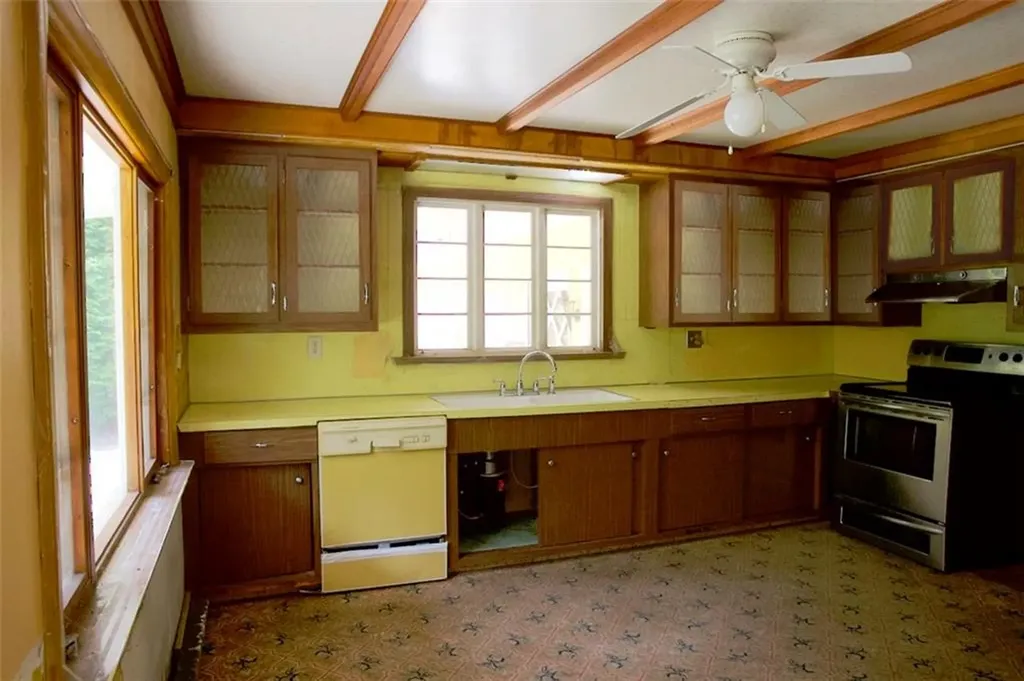 62 Belfield Drive Johnston RI 02919