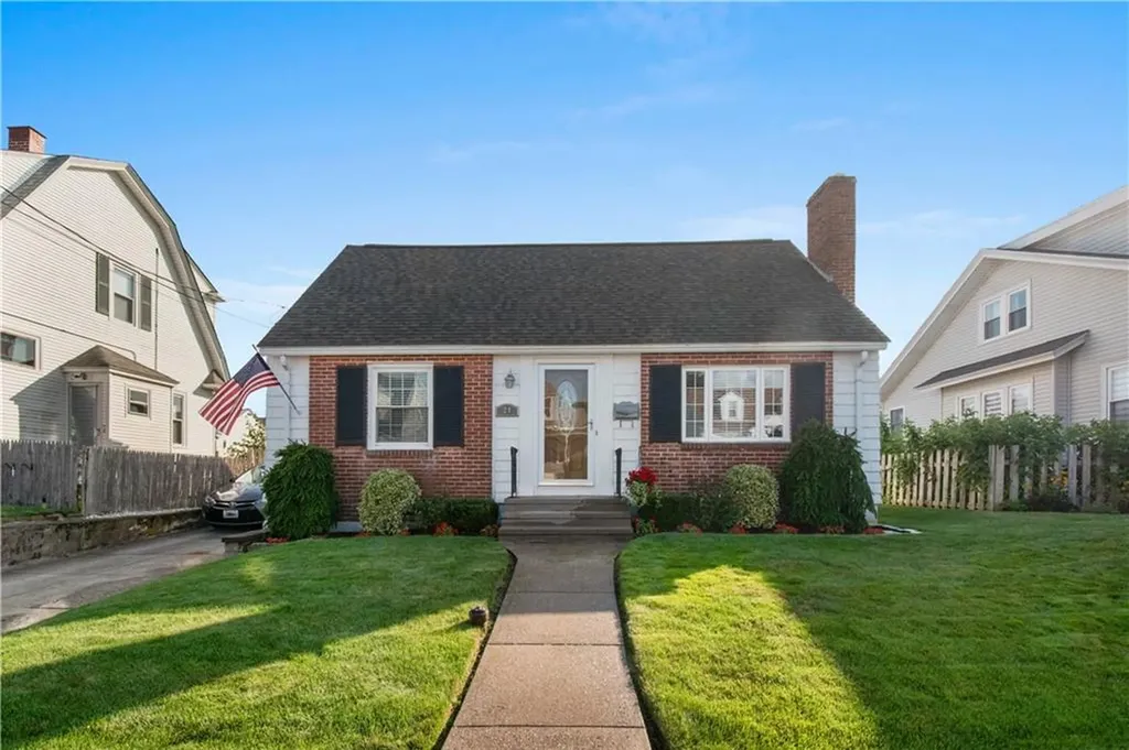 24 Riverfarm Road Cranston RI 02910