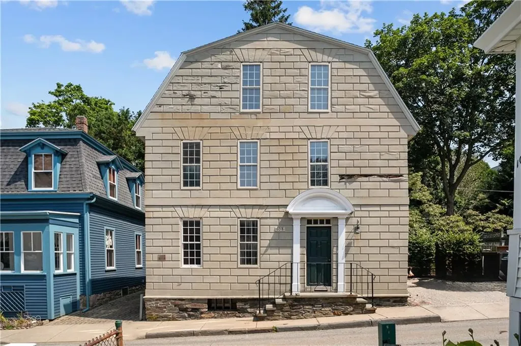 108 Prospect Hill Street Newport RI 02840