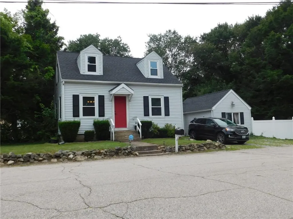 2 Lemis Street Coventry RI 02816