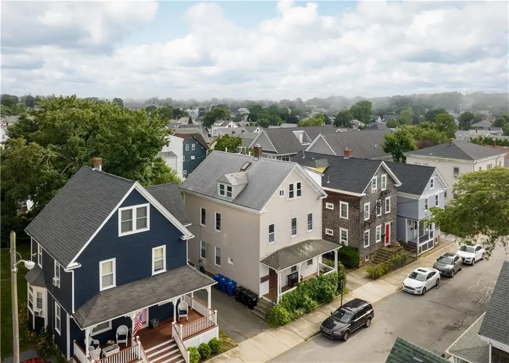 11 Hammond Street Newport RI 02840