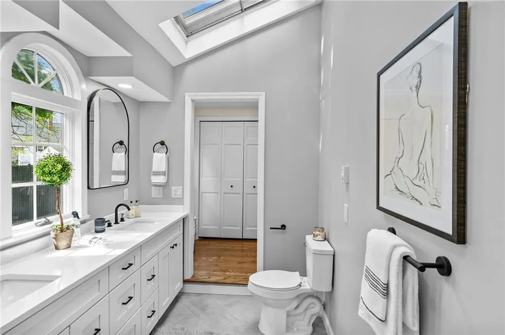 161 Sunny Cove Drive Warwick RI 02889