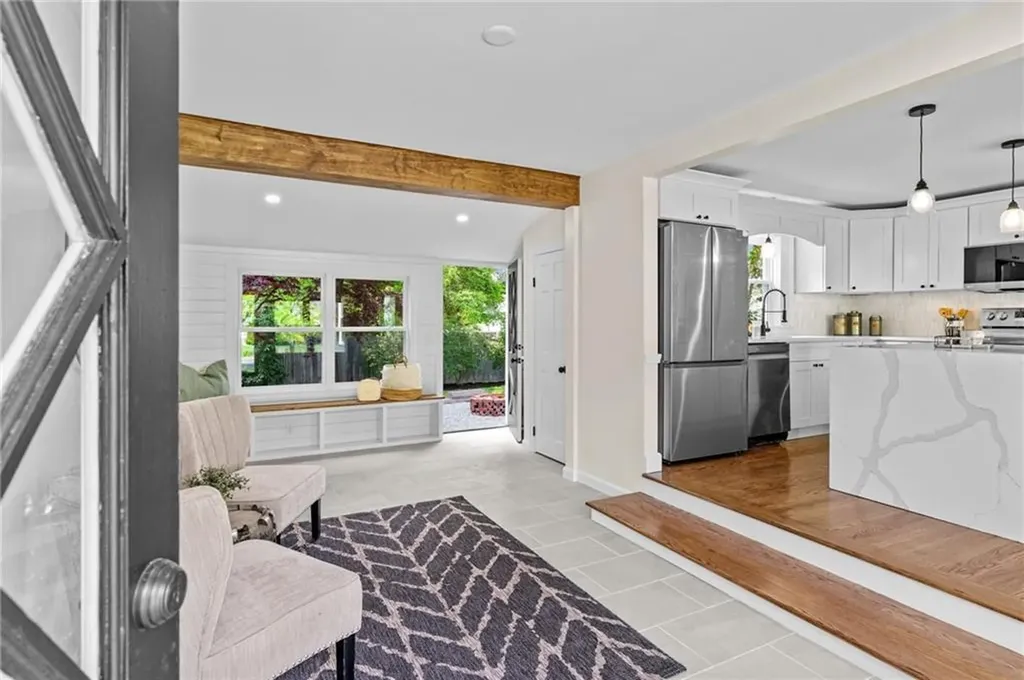 161 Sunny Cove Drive Warwick RI 02889