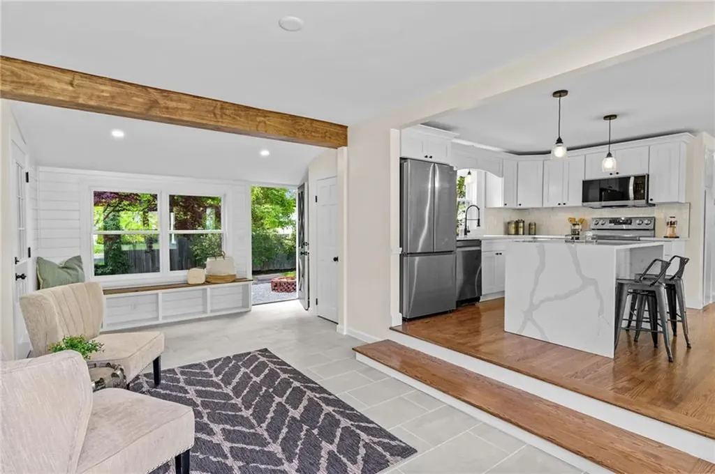 161 Sunny Cove Drive Warwick RI 02889