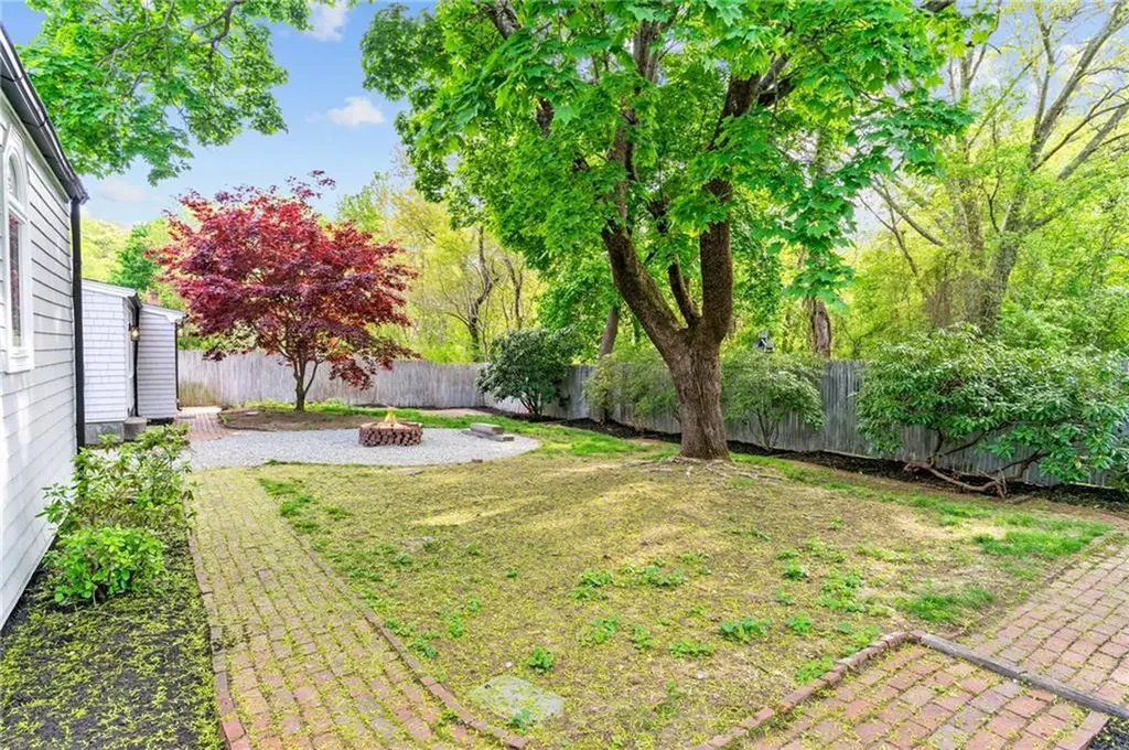 161 Sunny Cove Drive Warwick RI 02889