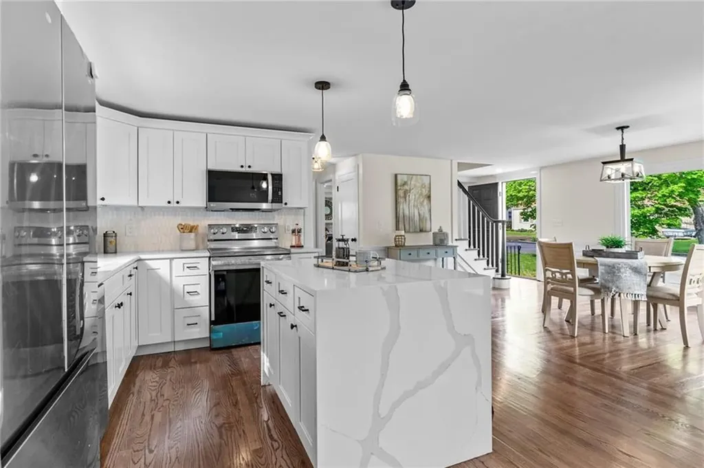 161 Sunny Cove Drive Warwick RI 02889