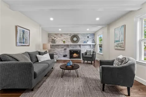 161 Sunny Cove Drive Warwick RI 02889