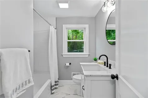 161 Sunny Cove Drive Warwick RI 02889