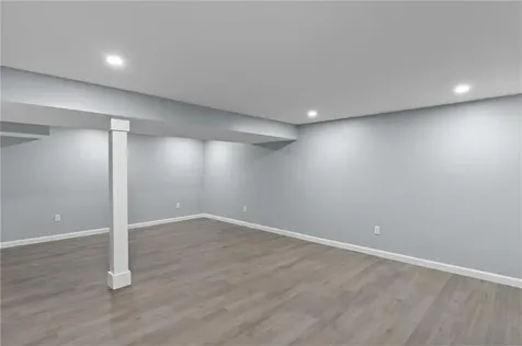 161 Sunny Cove Drive Warwick RI 02889