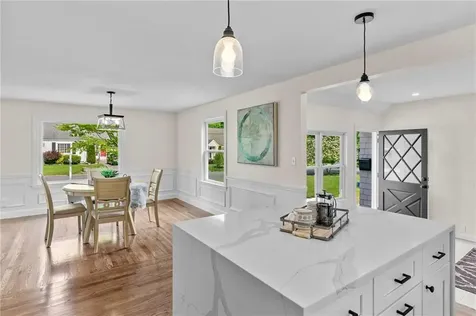 161 Sunny Cove Drive Warwick RI 02889