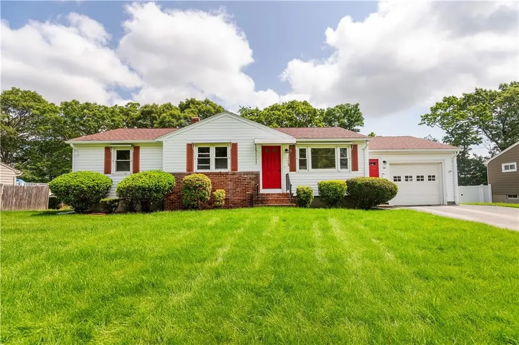 14 Viceroy Road Warwick RI 02886