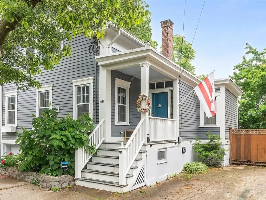 237 Williams Street Providence RI 02906