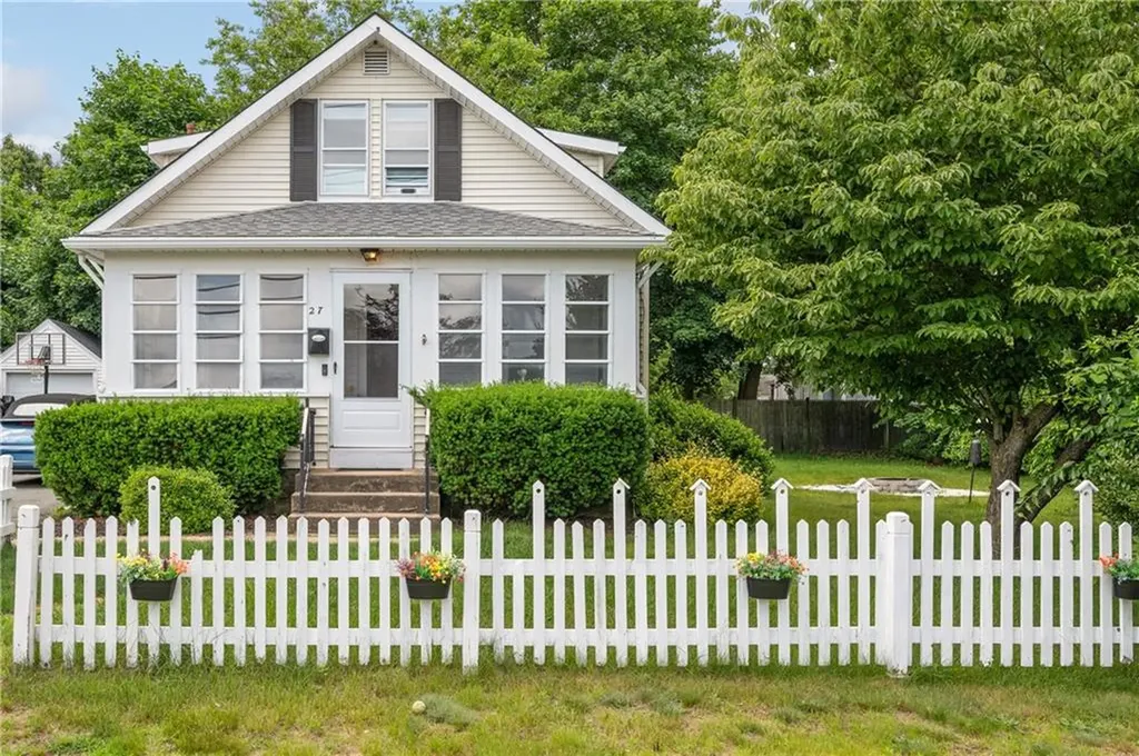 27 Sand Pond Road Warwick RI 02888