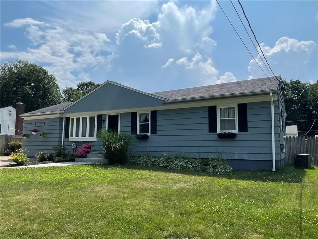 74 Massachusetts Avenue Cumberland RI 02864