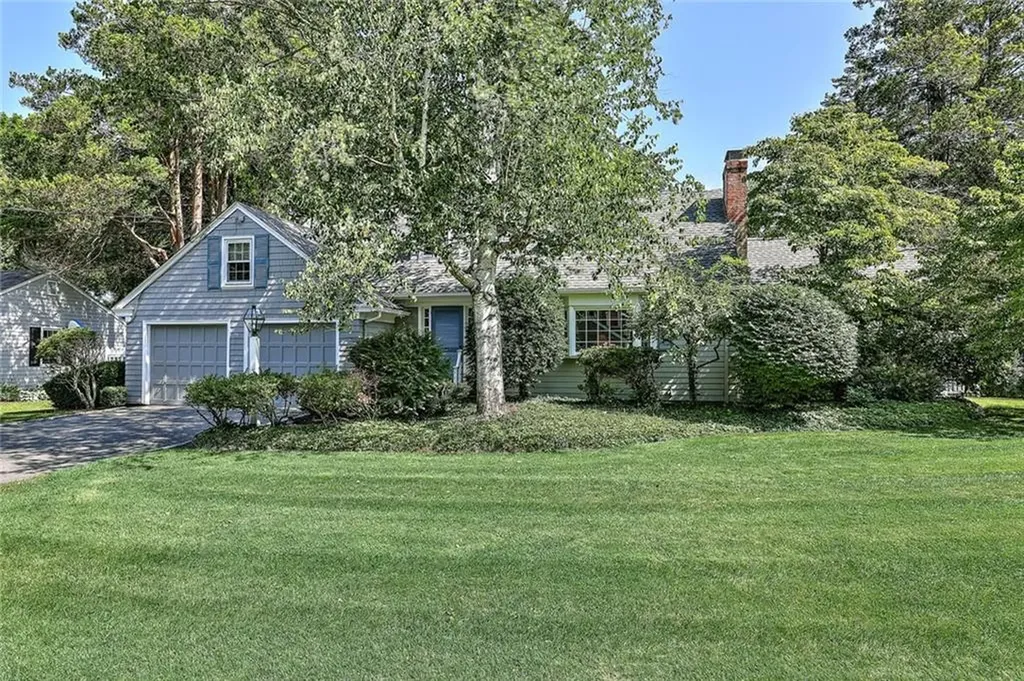 29 Lee Road Barrington RI 02806