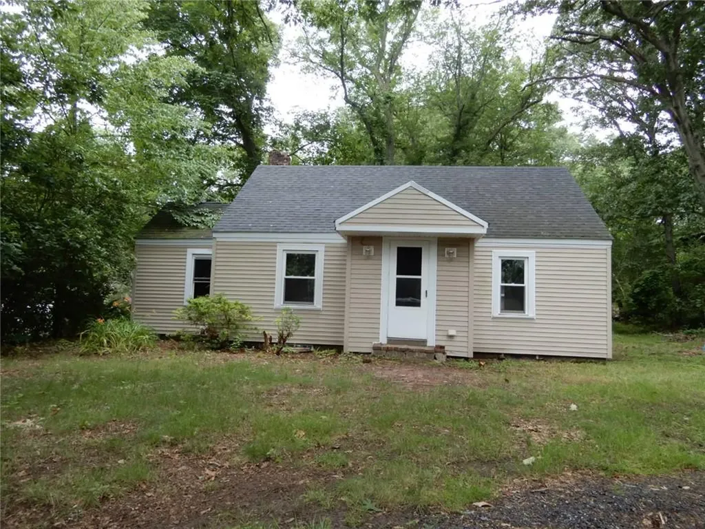 40 Lippitt Avenue Cumberland RI 02864