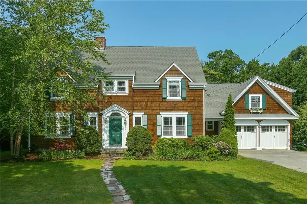36 Woodland Road Barrington RI 02806