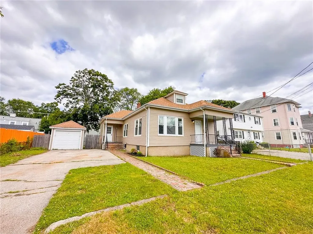 20 Warwick Road Pawtucket RI 02861
