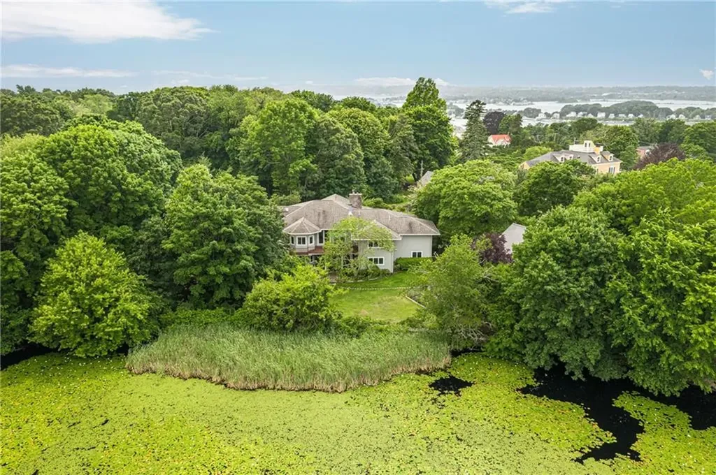 50 Mallard Lane Tiverton RI 02878