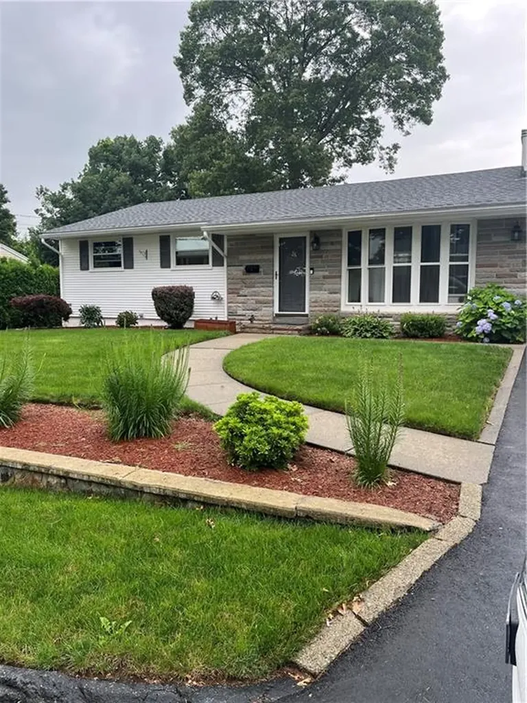 26 Mills Drive Johnston RI 02919
