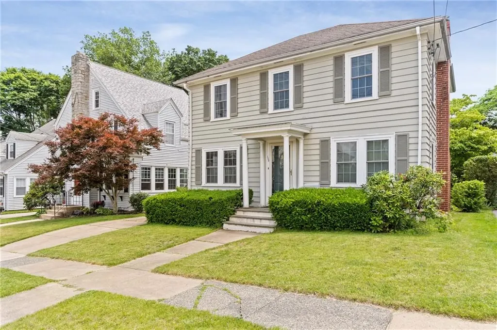 108 Longwood Avenue Warwick RI 02888