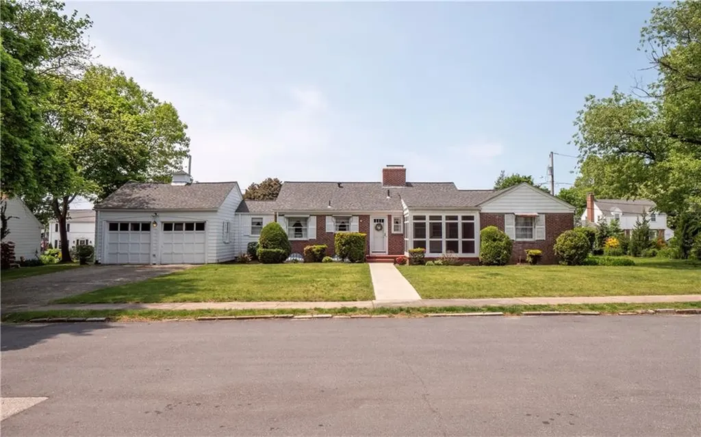 22 Robert Circle Cranston RI 02905