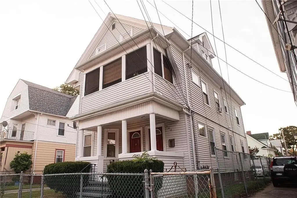203 Sackett Street Providence RI 02907