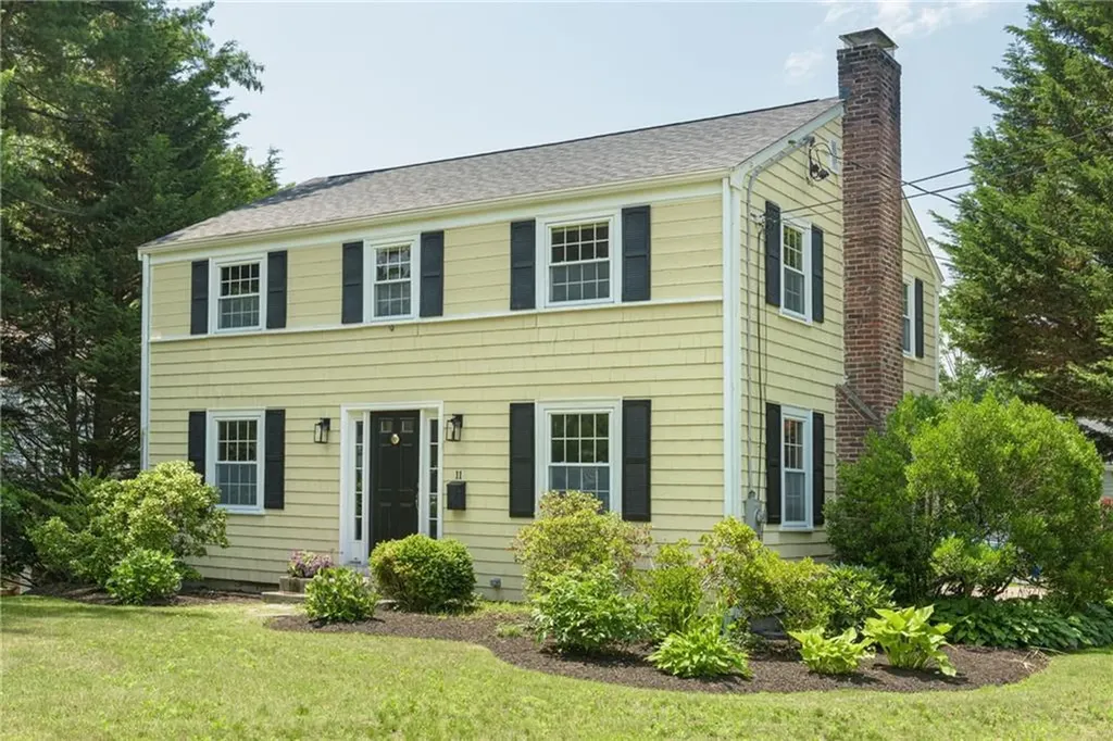 11 Rumstick Road Barrington RI 02806