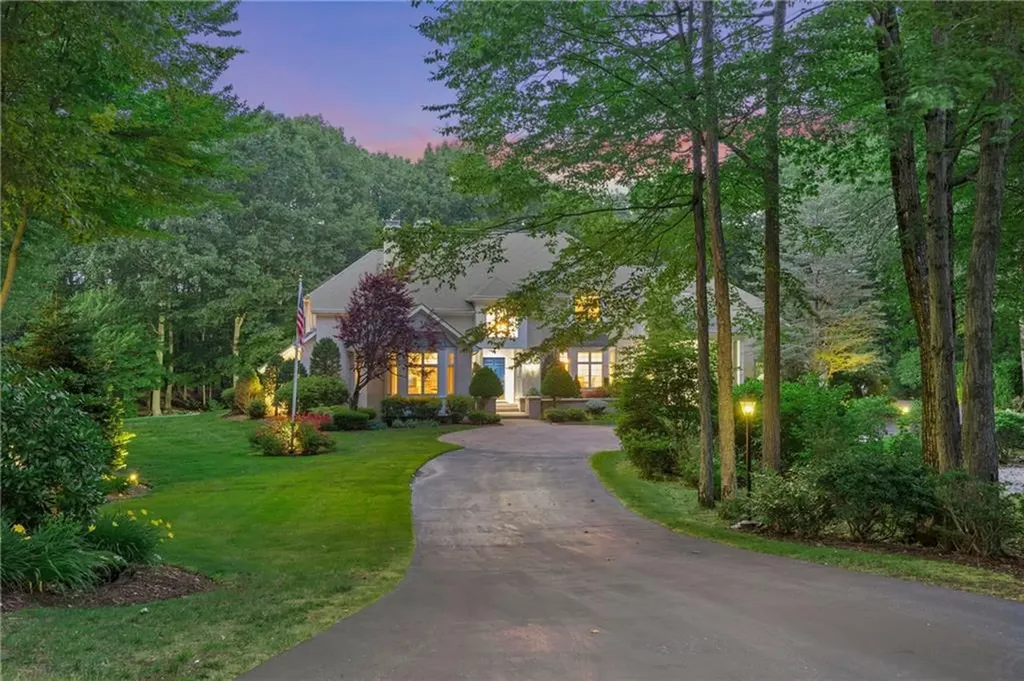 8 Preakness Drive Lincoln RI 02865