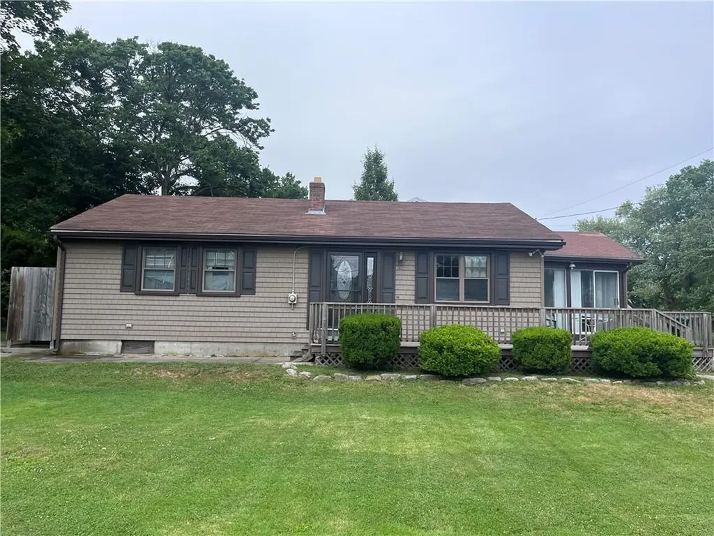 49 Frances Avenue Narragansett RI 02882