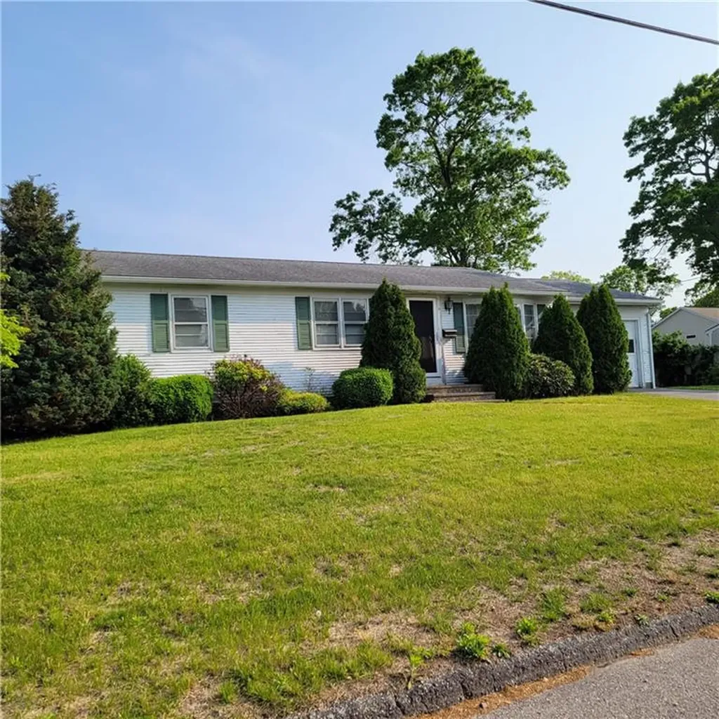 4 Rodney Road Warwick RI 02889