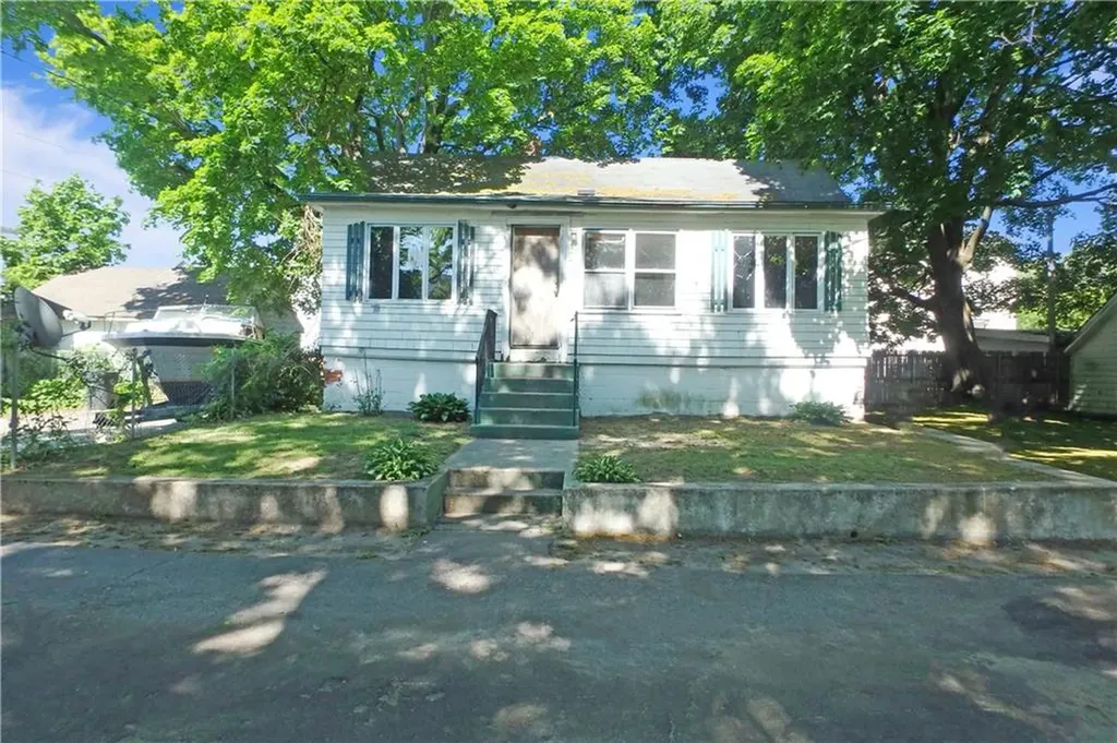 11 Lavoie Court West Warwick RI 02893