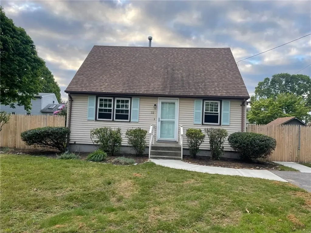 32 Tremont Street Warwick RI 02889