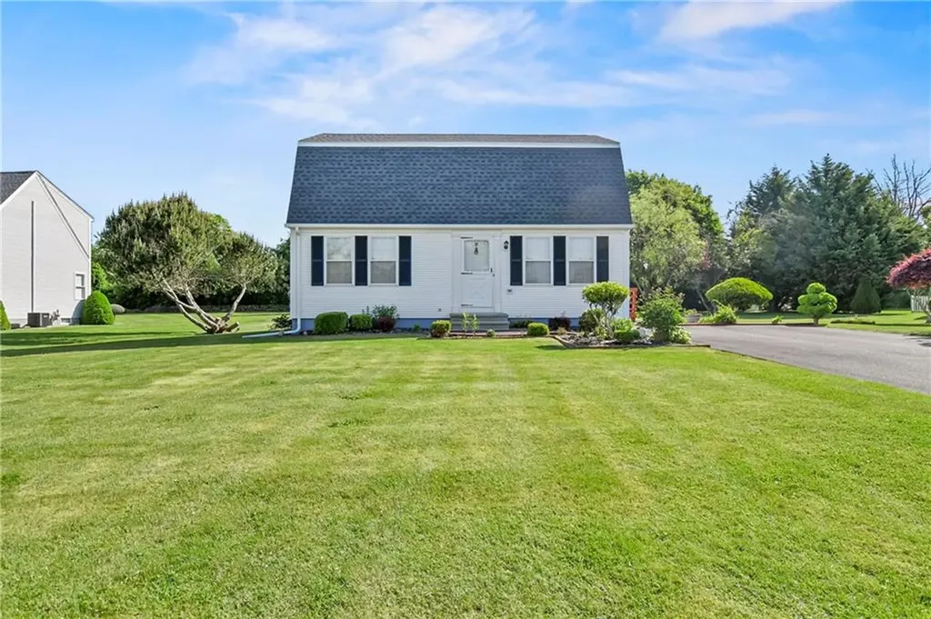 9 Sundown Lane Middletown RI 02842