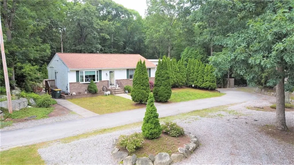 30 Julien Street Smithfield RI 02917