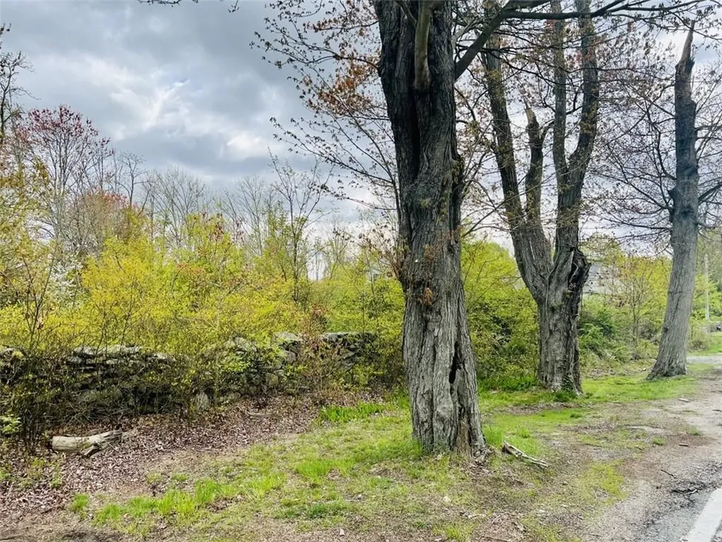 76 Griswold Avenue Bristol RI 02809