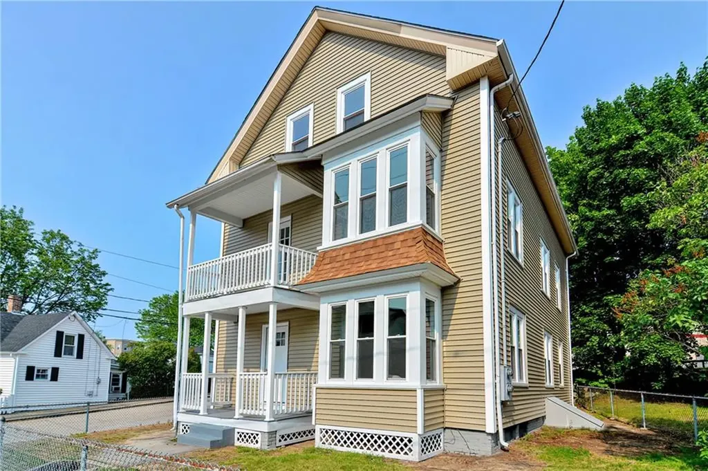 98 Bellingham Street Woonsocket RI 02895