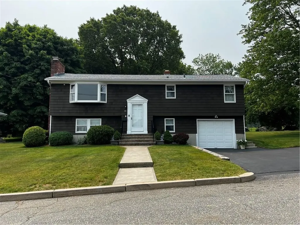 32 Jacqueline Drive Providence RI 02909