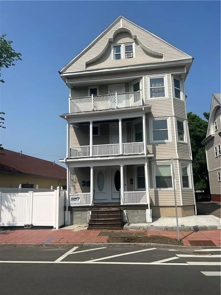 507 Elmwood Avenue Providence RI 02907