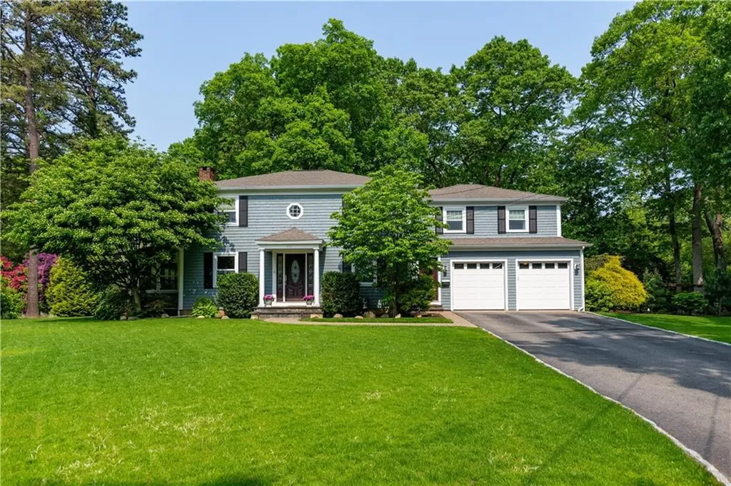 111 Windermere Way Warwick RI 02886