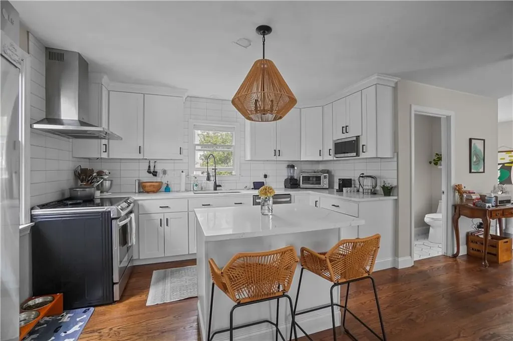 46 Islington Avenue Portsmouth RI 02871